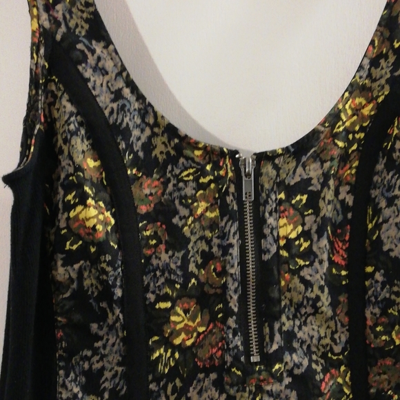 Khaki+yellow dress - Picture 4 of 7